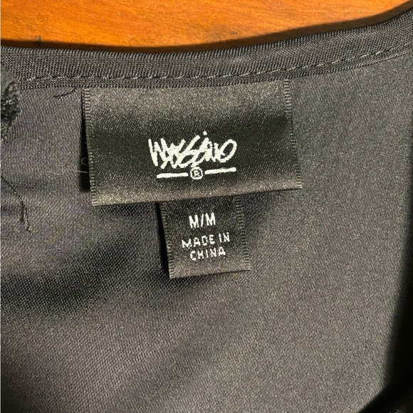 Mossino women’s black shift dress w/sequin cap sleeves size M.  NWOT - Picture 4 of 8